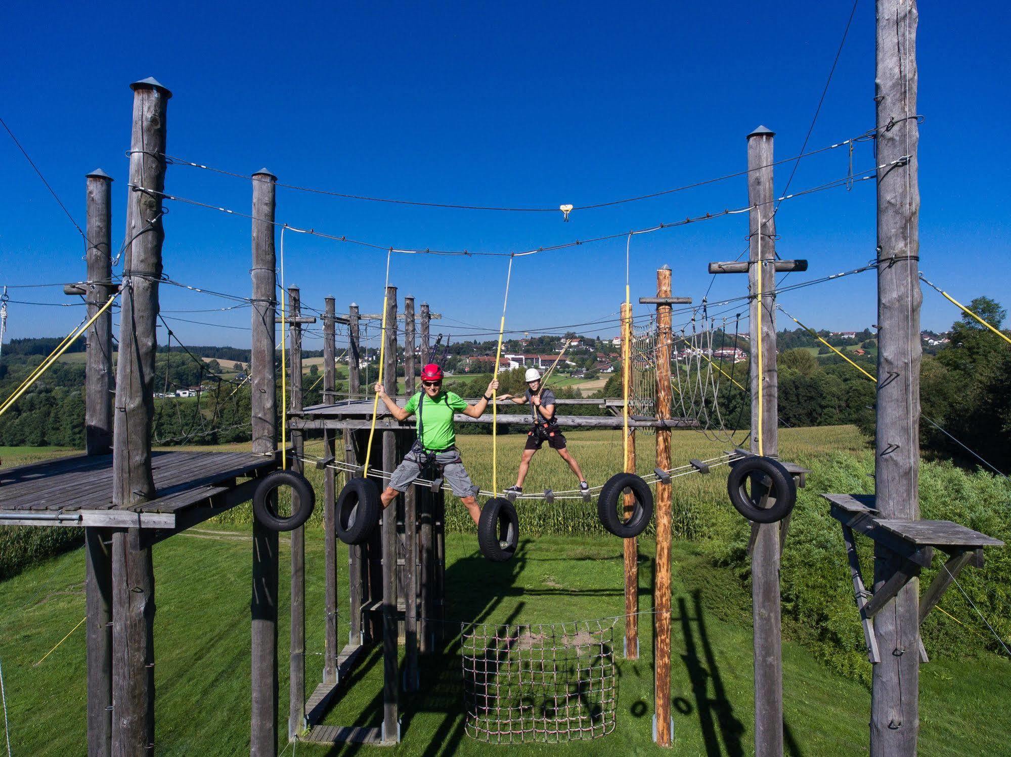 AktiVital Hotel Bad Griesbach  Bagian luar foto